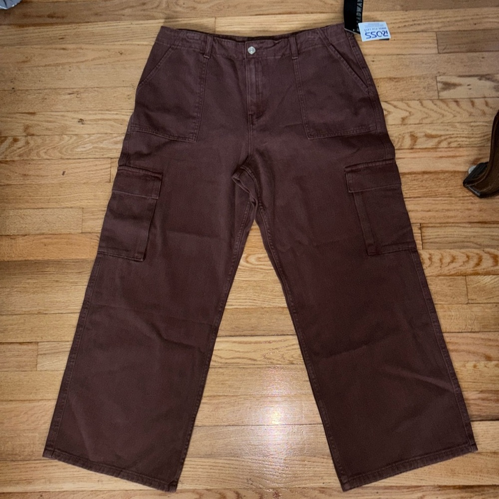 NWT Broadway Cargo Pants